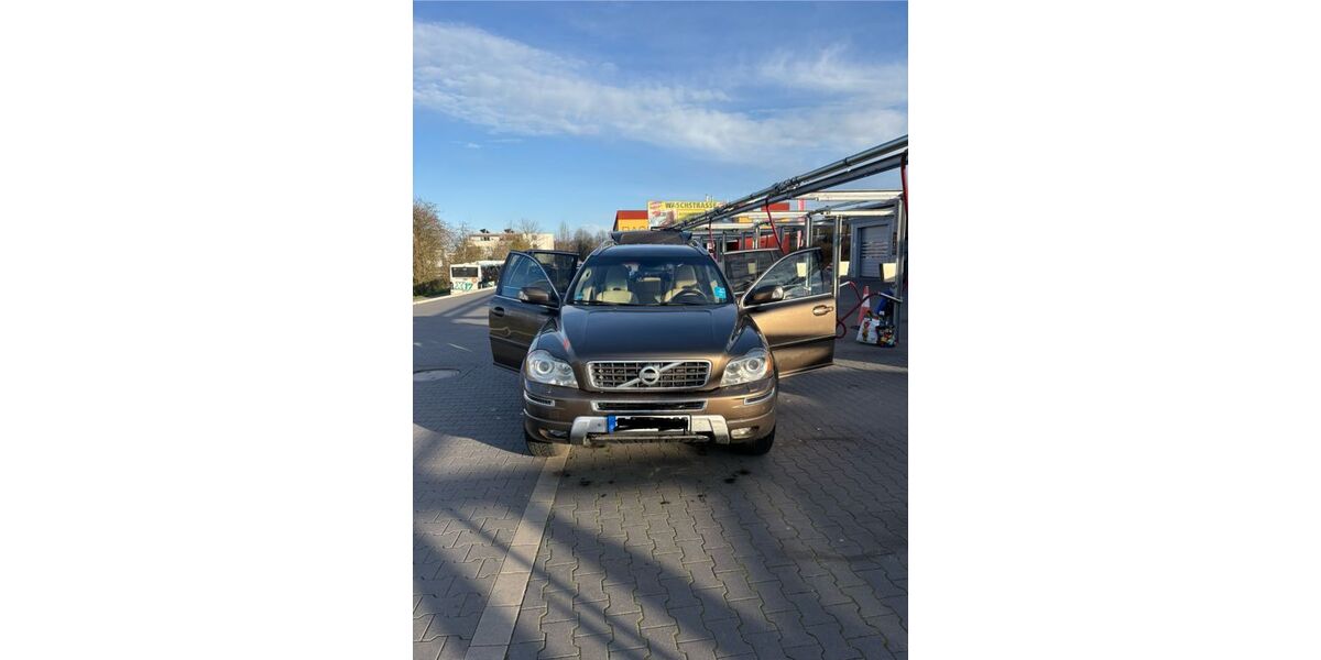 Volvo XC90 249.000 km 10.000 &euro; Frankfurt am Main 65931