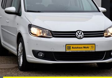 VW Touran 212.000 km 5.900 &euro; Limeshain 63694