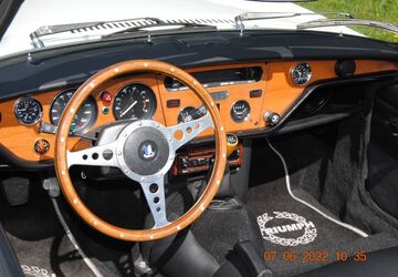 Triumph Spitfire 107.000 km 12.500 &euro; Frankfurt 60439