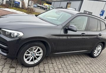 BMW X3 177.000 km 22.999 &euro; frankfurt 60386