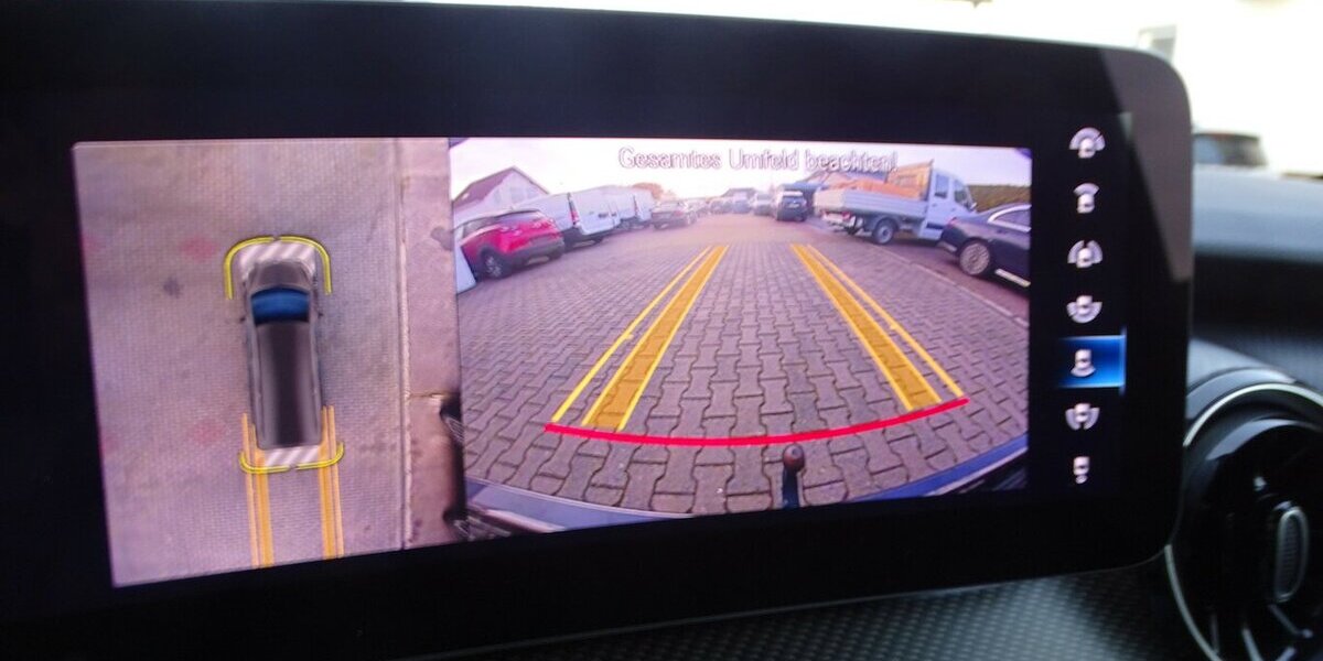 Mercedes-Benz V 300 d 4M lang AVANTGARDE EDITION AMG Line, Stand 61.360 km 59.890 &euro; Rodgau 63110