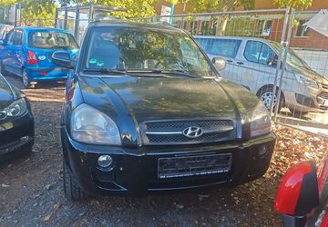 Hyundai TUCSON 300.000 km 2.800 &euro; Frankfurt am main 60511