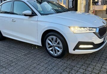 Skoda Octavia 43.500 km 22.400 &euro; Kelsterbach 65451