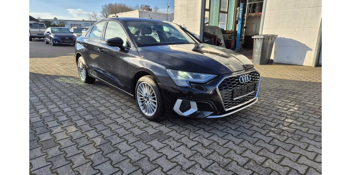 Audi A3 35 TDI advanced Navigation, AHK, AppleCarplay 75.200 km 21.900 &euro; Rodgau 63110