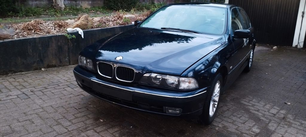 BMW 520 214.000 km 1.900 &euro; Hofheim 65719