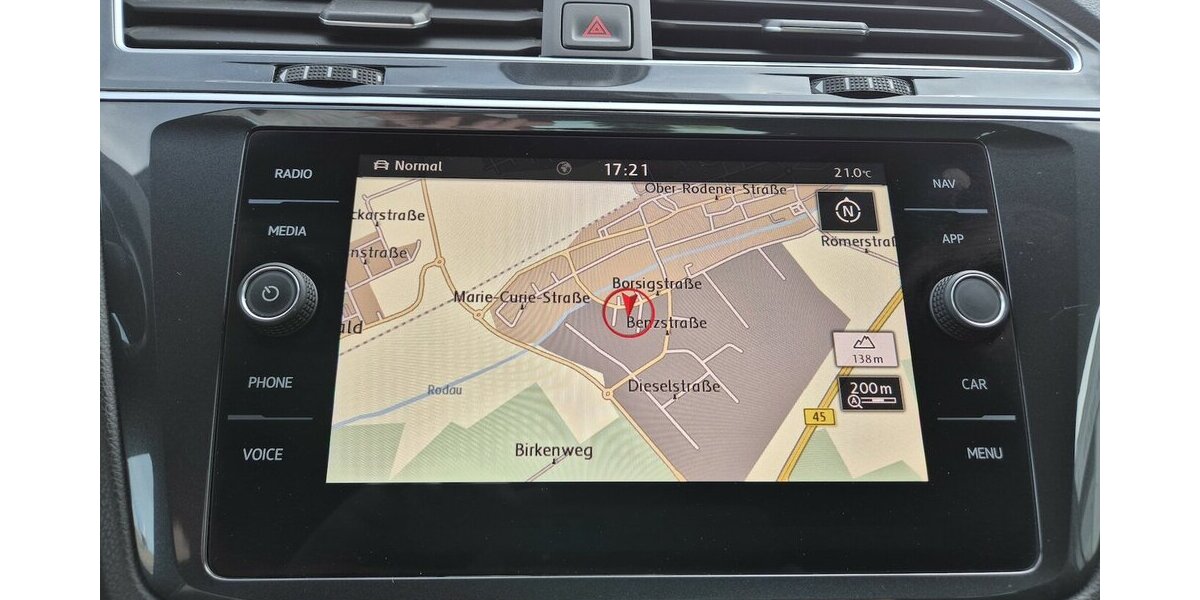 VW Tiguan Highline R-Line DSG, Navigation, LED-Schein 61.222 km 22.790 &euro; Rodgau 63110