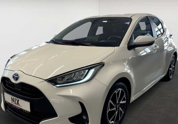 Toyota Yaris 77.697 km 17.490 &euro; Frankfurt 60314