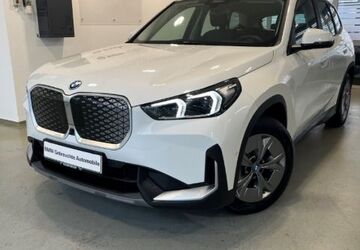 BMW iX1 18.591 km 36.288 &euro; Hofheim 65719