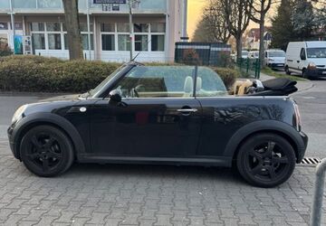 Mini Cooper Cabrio 192.481 km 4.100 &euro; Offenbach 63071