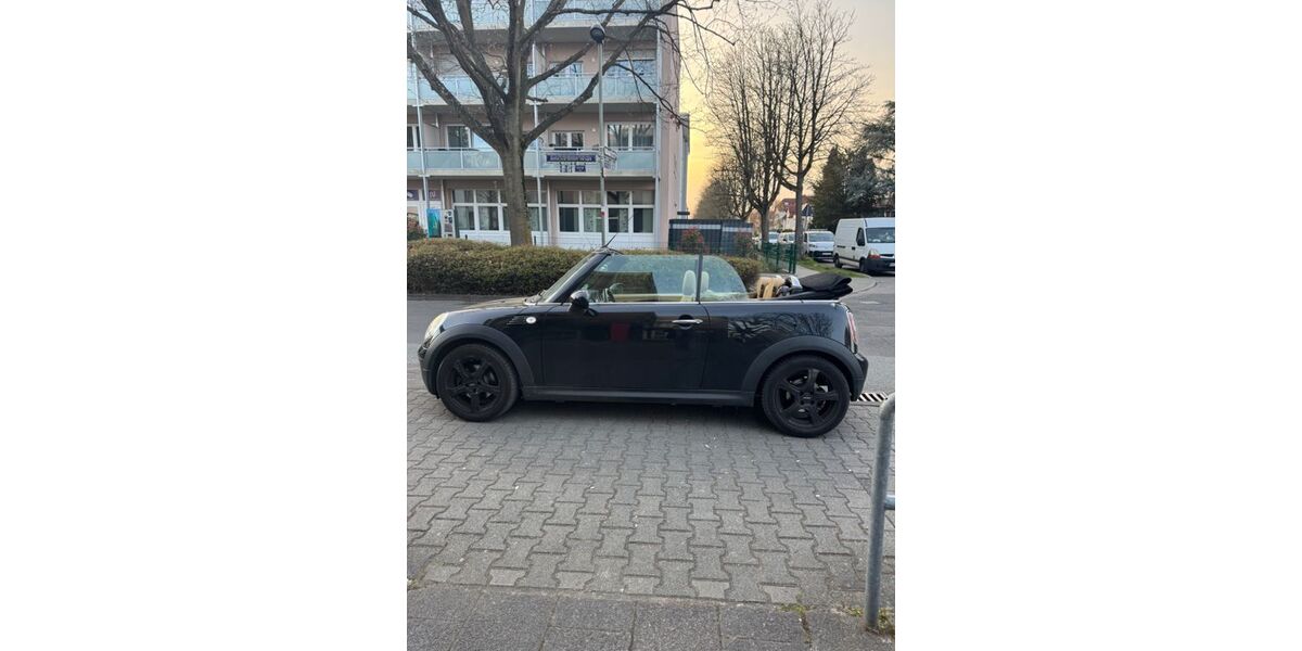 Mini Cooper Cabrio 192.481 km 4.100 &euro; Offenbach 63071