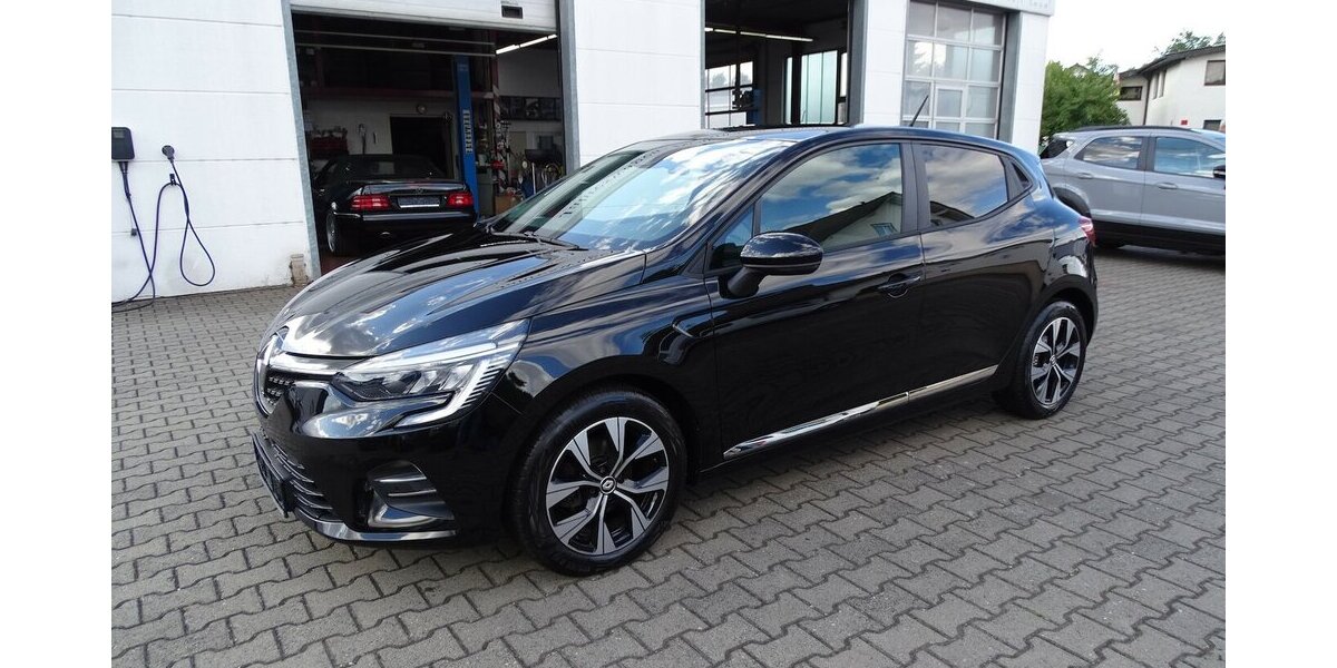 Renault Clio 1,0l Evolution Navi Rückfahrkamera, Einparkhi 31.015 km 12.490 &euro; Rodgau 63110