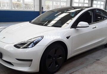 Tesla Model 3 55.806 km 28.428 &euro; Eschborn 65760