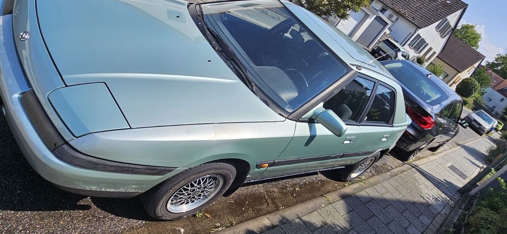 Mazda 323 126.750 km 5.300 &euro; Obertshausen 63179