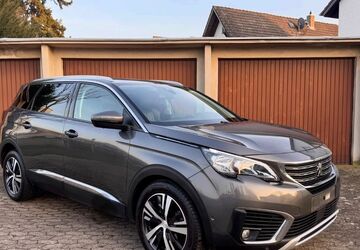 Peugeot 5008 140.000 km 13.999 &euro; Rüsselsheim 65428