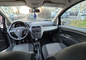 Fiat Punto 137.210 km 2.800 &euro; Frankfurt am Main 60386