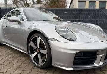 Porsche 992 1.408 km 154.700 &euro; Frankfurt am Main 60388