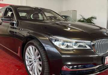 BMW 750 114.411 km 37.999 &euro; Ober-Mörlen 61239