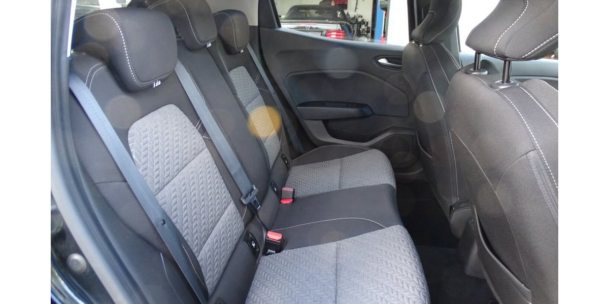 Renault Clio 1,0l Evolution Navi Rückfahrkamera, Einparkhi 31.015 km 12.490 &euro; Rodgau 63110