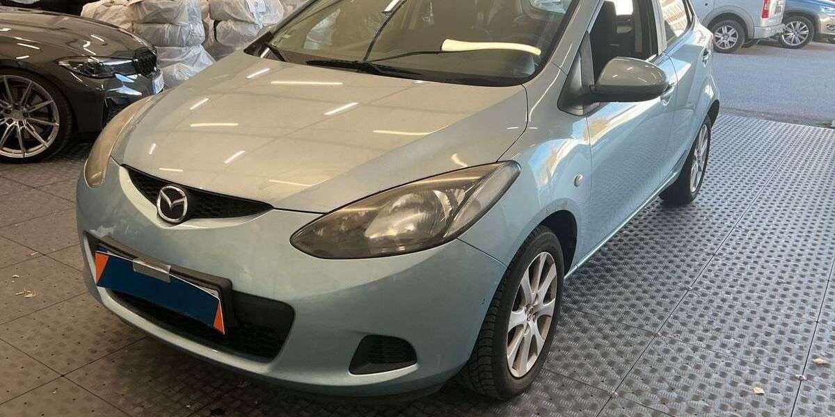 Mazda 2 125.000 km 3.490 &euro; Frankfurt 65933