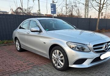 Mercedes-Benz C 300 79.618 km 25.300 &euro; Frankfurt am Main 60598