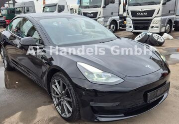 Tesla Model 3 130.000 km 21.990 &euro; Mühlheim am Main 63165
