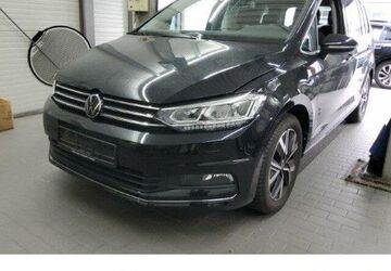 VW Touran 51.457 km 26.450 &euro; Frankfurt 60326