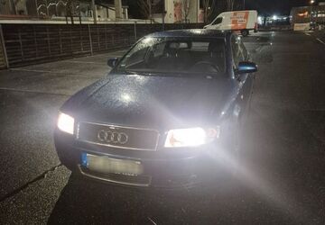 Audi A4 206.000 km 1.300 &euro; Offenbach am Main 63075