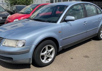 VW Passat 215.000 km 999 &euro; Frankfurt am Main 60314