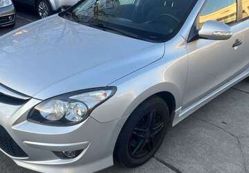 Hyundai i30 80.000 km 5.490 &euro; Dreieich 63303