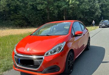 Peugeot 208 85.000 km 4.500 &euro; Usingen 61250