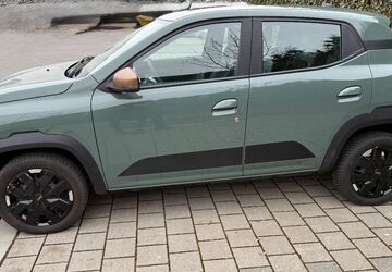 Dacia Spring 18.500 km 12.600 &euro; Dieburg 64807