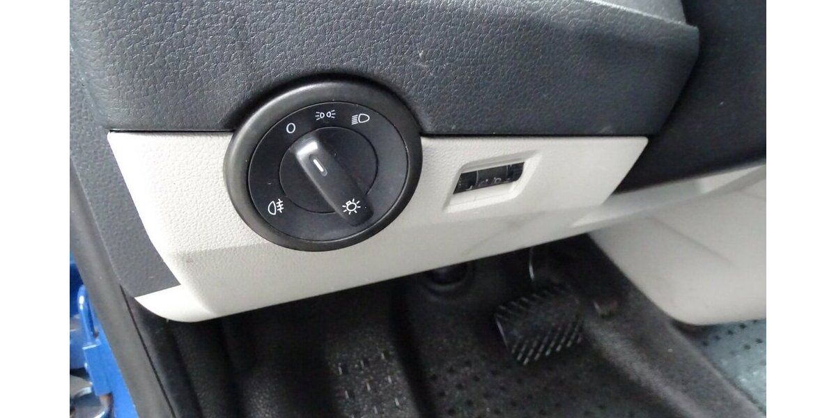 VW T6 Caravelle 2,0l TDI lang DSG, Navi, Klima, AHK, 209.500 km 15.990 &euro; Rodgau 63110