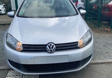 VW Golf 238.391 km 2.550 &euro; Frankfurt am Main 60486