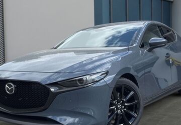 Mazda 3 3.897 km 28.990 &euro; Niedernhausen 65527