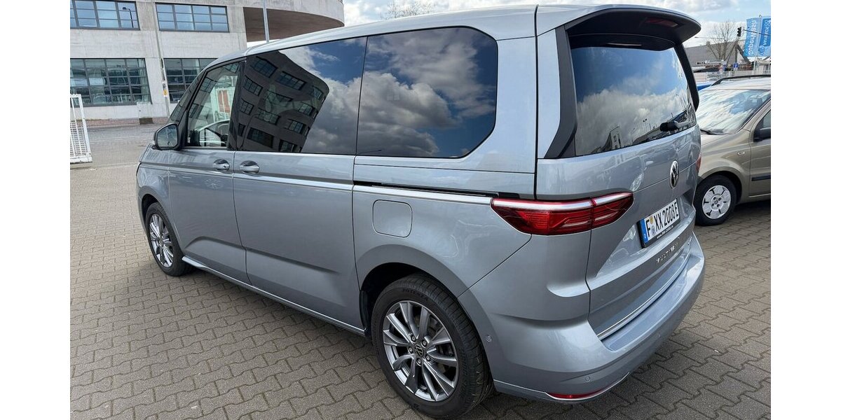 VW T7 Multivan Style eHybrid/Vollausst/Leder/Pano 79.988 km 41.999 &euro; Frankfurt 60386
