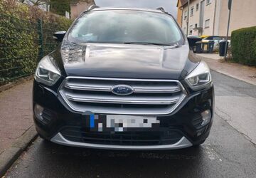 Ford Kuga 157.000 km 13.400 &euro; Bad Vilbel 61118