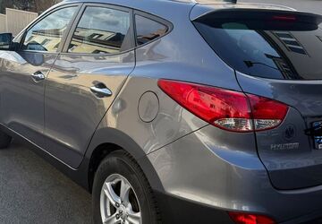 Hyundai ix35 60.800 km 8.400 &euro; Frankfurt am Main 60431