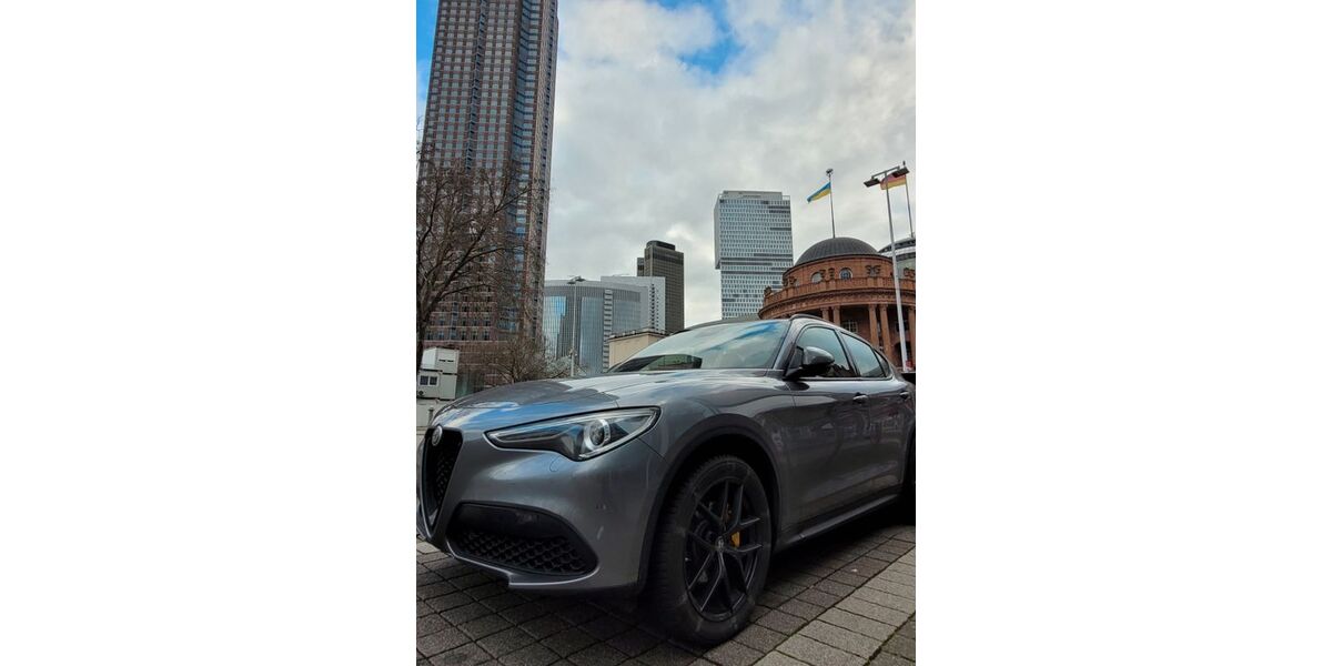 Alfa Romeo Stelvio 92.000 km 24.999 &euro; Frankfurt am Main 65929