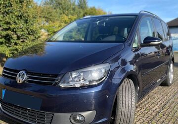 VW Touran 180.500 km 9.250 &euro; Bad Vilbel 61118