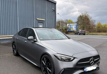 Mercedes-Benz 300 107.852 km 35.000 &euro; Frankfurt am Main 60486