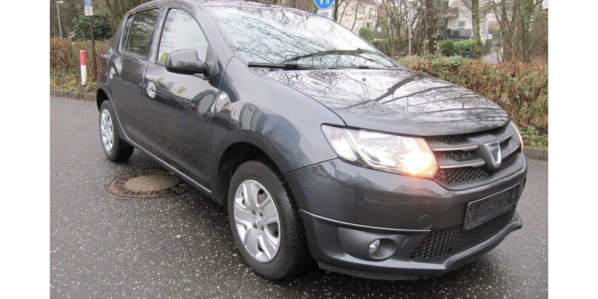 Dacia Sandero Laureate Klimaanlage+ Insp.+ TÜV 09.2027 389.885 km 2.845 &euro; Schwalbach/Taunus 65824
