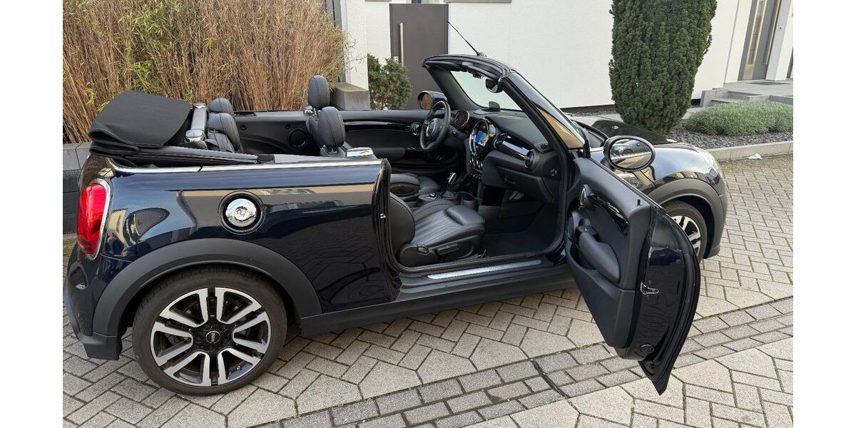 Mini Cooper S Cabrio 67.000 km 25.300 &euro; Weiterstadt 64331