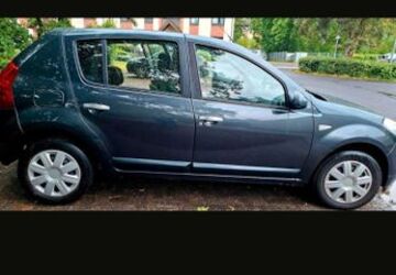 Dacia Sandero 205.000 km 1.500 &euro; Frankfurt am Main 60594