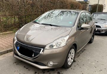Peugeot 208 233.000 km 3.600 &euro; Frankfurt 60488