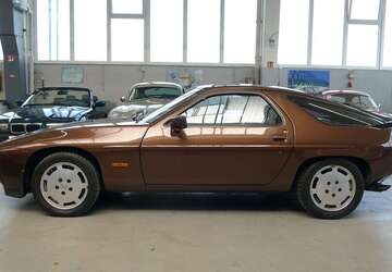 Porsche 928 131.750 km 49.950 &euro; Frankfurt am Main 60388