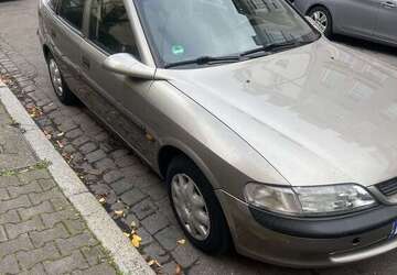 Opel Vectra 130.000 km 2.500 &euro; Frankfurt am Main, Stadt 60385