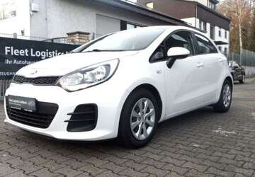 Kia Rio 99.990 km 7.400 &euro; Hanau 63456