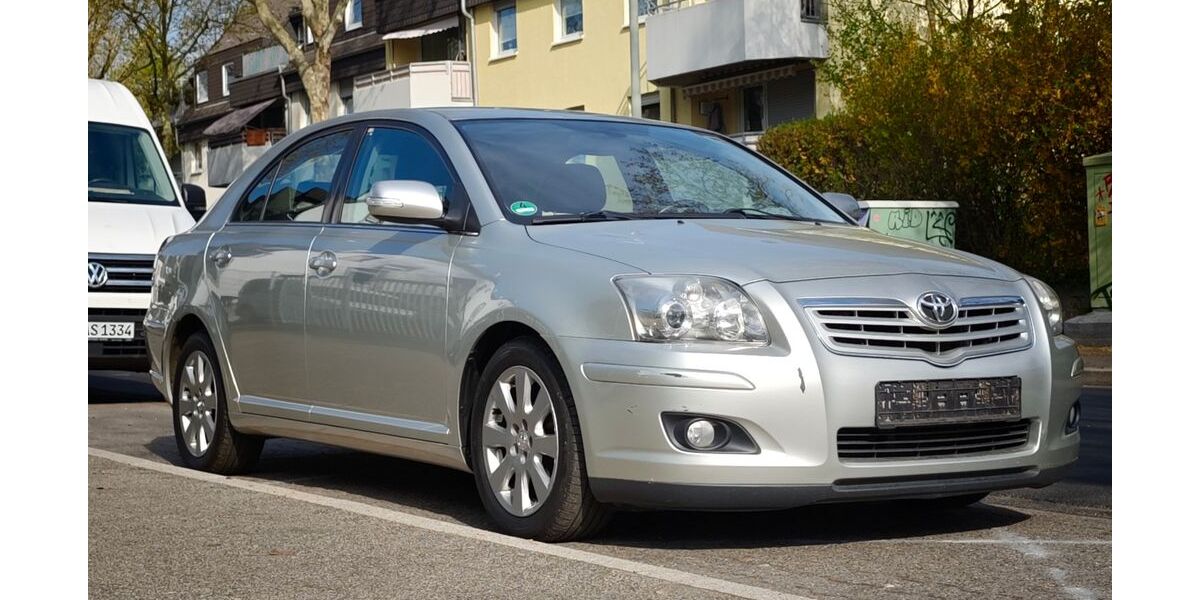 Toyota Avensis 180.000 km 4.300 &euro; Bad Homburg 61350