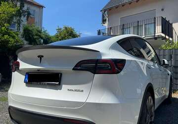 Tesla Model Y 4.826 km 47.000 &euro; Frankfurt am Main 60386