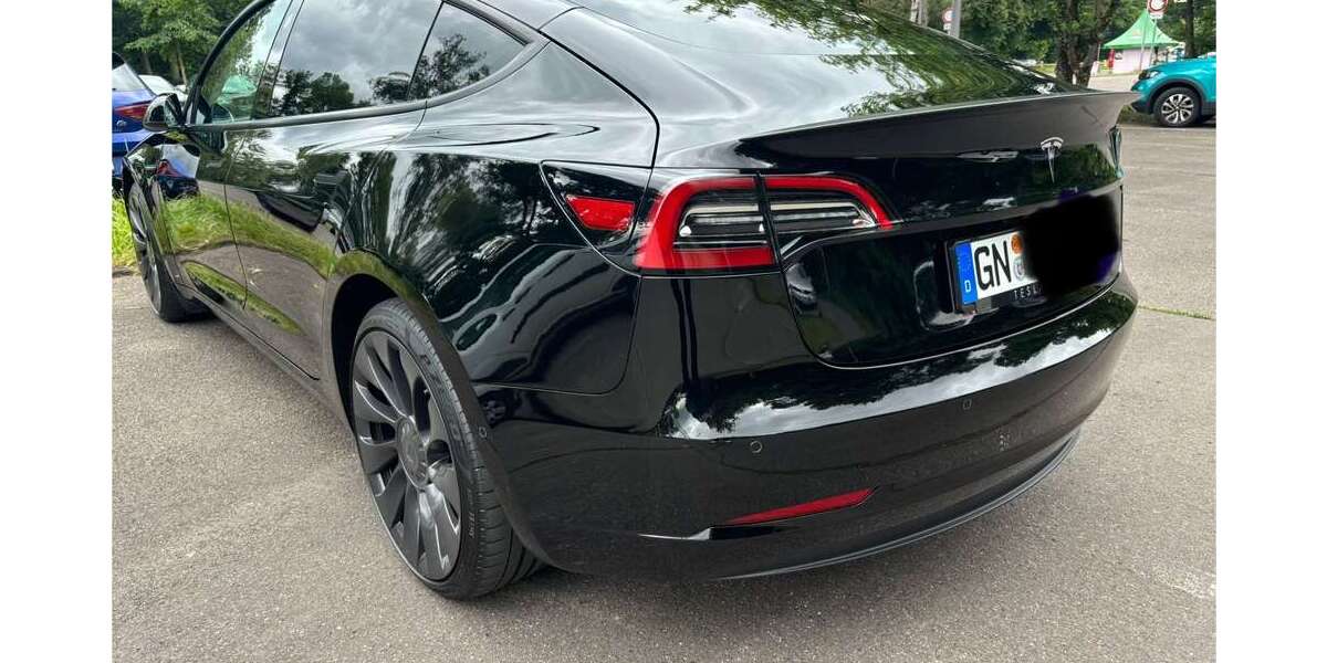 Tesla Model 3 69.000 km 33.750 &euro; Maintal 63477